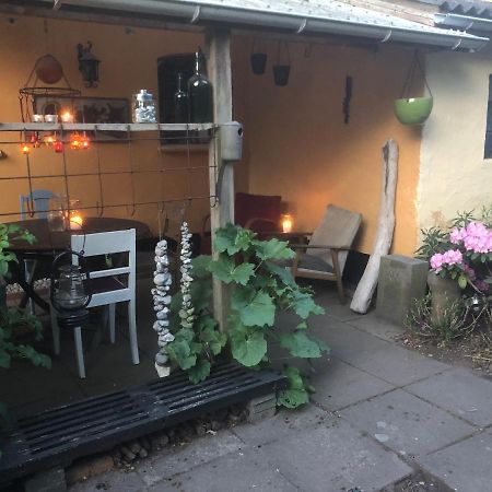 コリンドRetro Bolig - Fyldt Med Hygge! Ingen Luksusアパートメント エクステリア 写真