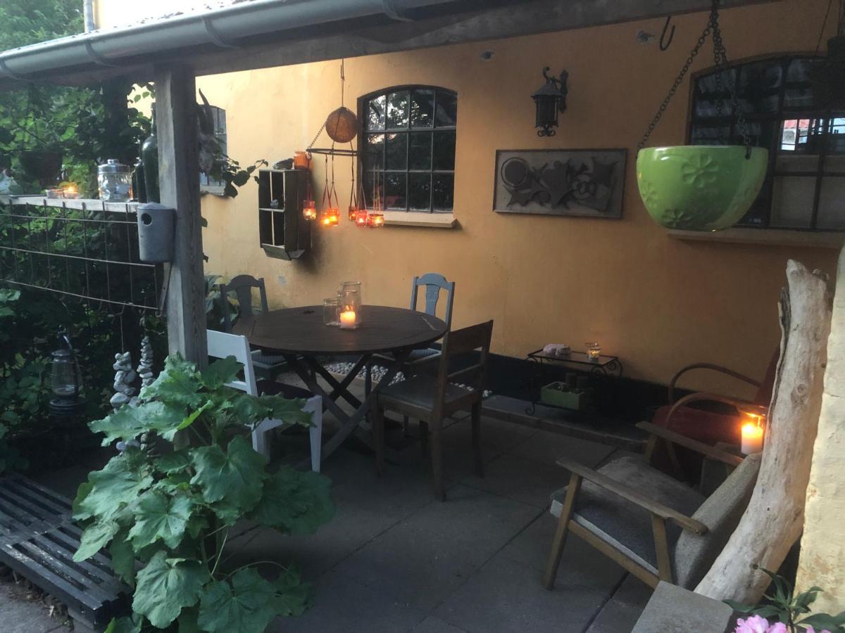 コリンドRetro Bolig - Fyldt Med Hygge! Ingen Luksusアパートメント エクステリア 写真