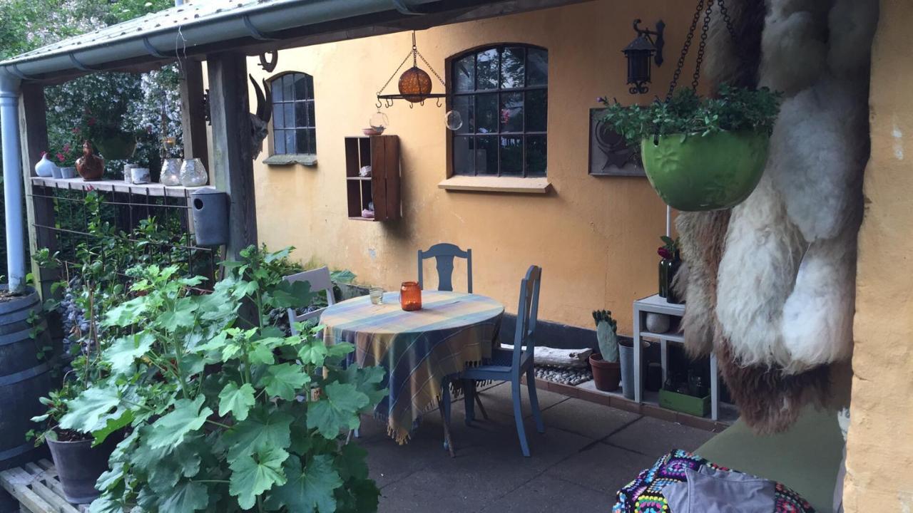 コリンドRetro Bolig - Fyldt Med Hygge! Ingen Luksusアパートメント エクステリア 写真